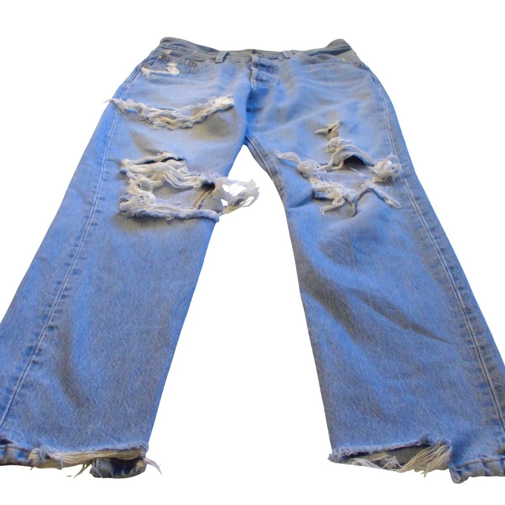 Levis 501 Original Fit Distressed LightWash StraightLeg Jeans W25 L30 12501-0326